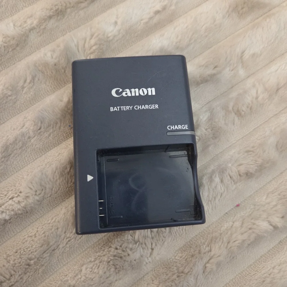 Genuine Canon CB-2LX Battery Charger for NB-5L Digital Camera PowerShot